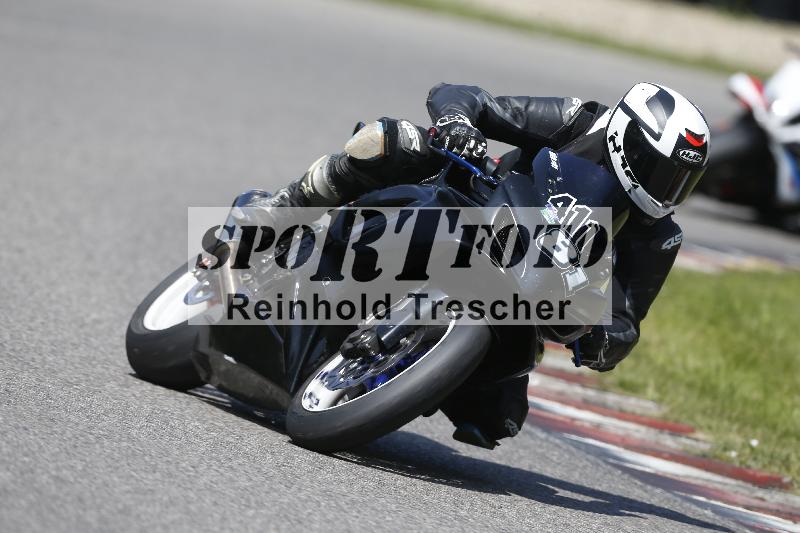 /45 10.08.2025 Plüss Moto Sport ADR/Freies Fahren/411